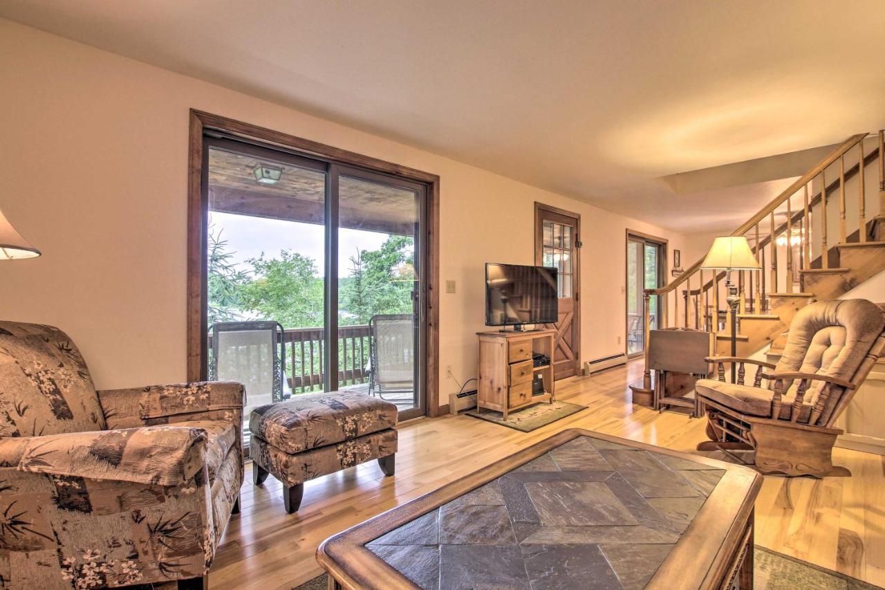 Waterfront New England House On Wickaboag Lake! West Brookfield Exterior foto